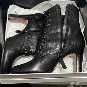 Halogen Black Leather Heeled Boots